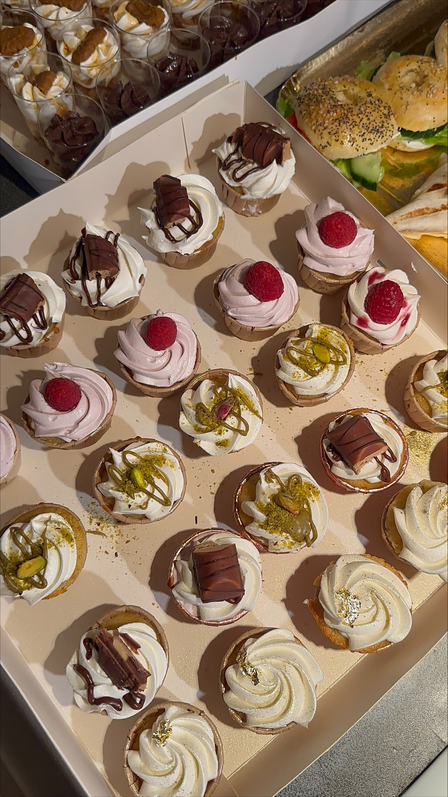 Détail plateau de desserts