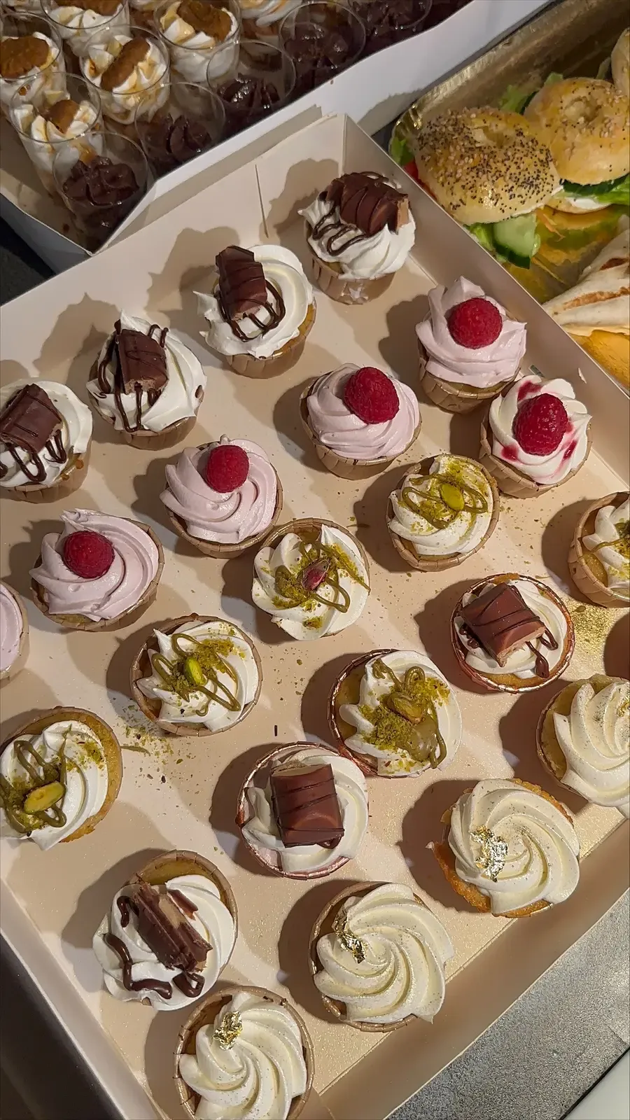 Détail plateau de desserts